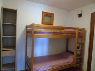 Appartement 8 pers avec balcon près télécabine et commerces - FR-1-561-95 - 4