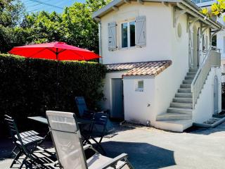 Studio refait à neuf, 21m², 3 pers., jardin privatif, plage et commerces à proximité, parking inclus - FR-1-433-94 - Arcachon - 3