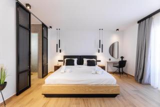 Kentro Luxury Suites - Hanioti - 9