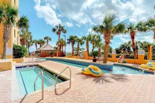 *OCEANFRONT RETREAT*King Bed *Great Pools, Hot Tubs+++*O41 - Myrtle Beach - 6