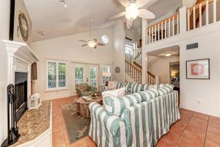 Yellowbird - 705 N Shore - 3