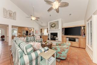 Yellowbird - 705 N Shore - 1