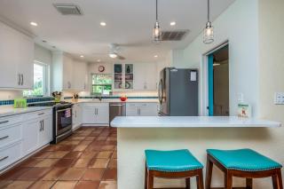 Glory Days: AMI North End, Backyard Oasis, Pool, 1.5 Bocks to Beach by Anna Maria Life - 3