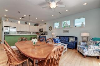 Villa Marianne: AMI North End, Steps to Beach, West of Gulf, Pool by Anna Maria Life - 4