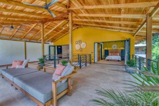 Yoshi's on the beach - 4