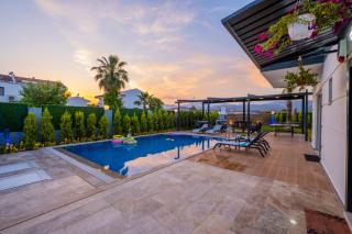 Fethiyede Denize Yakın Süper Lüks Villa - Fethiye - 0