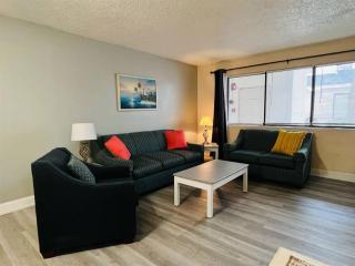 *A FAMILY GETAWAY*Pool*Steps to the Beach*Approved Dogs*D18 - Myrtle Beach - 6