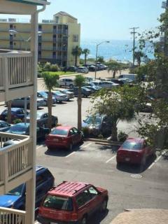 *DELIGHTFUL FAMILY BEACH RETREAT*Pool, Steps to the Sand*H32-3 - Myrtle Beach - 3