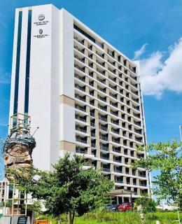 Menlyn Maine High Rise 1-Bedroom Luxury Apartment - Pretoria - 7