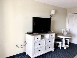 *OCEANFRONT*Tons of AMENITIES*Compass Cove*S107 - Myrtle Beach - 6