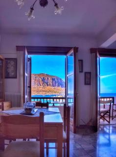 MATRONI'S HOUSE - 2ος όροφος, ιδιόκτητο σπίτι - Monemvasia - 0