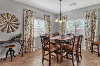 Stylish & Modern Home Near Downtown Gilbert! - Gilbert - 5