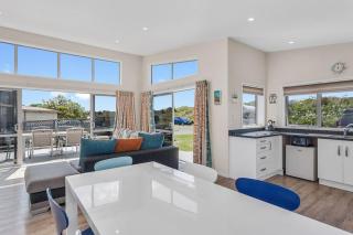 Beach Retreat - Ohope Holiday Home - Ohope Beach - 4