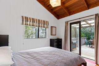 Riverview Retreat - Cooks Beach Holiday Home - Cooks Beach - 3