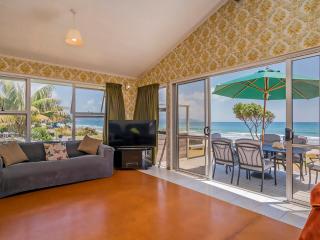 Beachfront Hideaway - Matarangi Holiday Home - Matarangi - 8