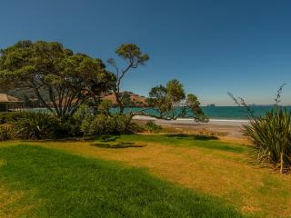 Norma's Place - Simpsons Beach Bach - Whitianga - 2