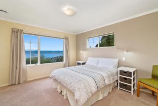 Laketop Retreat - Acacia Bay Holiday Home - Taupo - 1