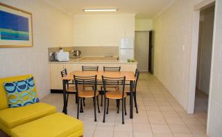 Apollo Jewel Beachfront Apartments - 3