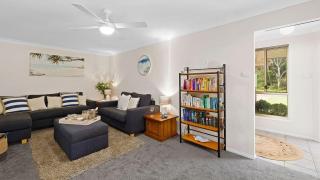 Sunny Daze - Fingal Bay - 9