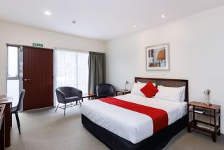 Fitzherbert Regency Motor Lodge - 2