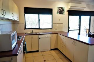 Ningaloo Breeze Villa 3 - 4