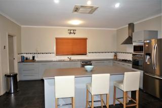 2 Trout Place - Exmouth - 1