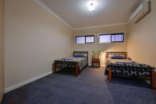 16 Crevalle Way - Exmouth - 1
