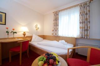 Hotel Neuhaus - 7
