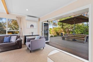 Sandy Feet - Papamoa Beach Holiday Home - 7