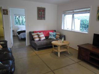 Ocean Beach Honey - Tairua Holiday Home - Tairua - 3