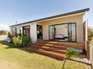 Korolevu Beach House - Whangamata Holiday Home - Whangamata - 0
