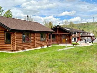 Beartooth Hideaway Inn & Cabins - Red Lodge - 9