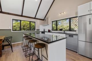 River Road Spa Lodge - Broadlands Forest - 7