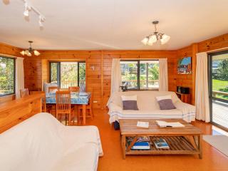 Our Escape - Matarangi Holiday Home - Matarangi - 4