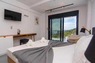 The View Hotel Perdika - 2