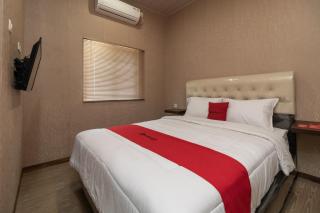 RedDoorz @ Jalan Srikandi Pekanbaru - Parit - 0