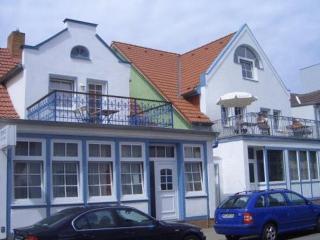 Hotel Zum Strand - Warnemünde - 9