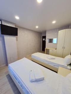 Hotel Lime - Kiev - 4