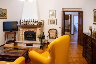 Amazing Tuscany Window - 3