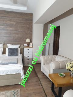 ELEGANT ROOMS - ULTRACENTRAL - jacuzzi cu hidromasaj - Oradea - 7