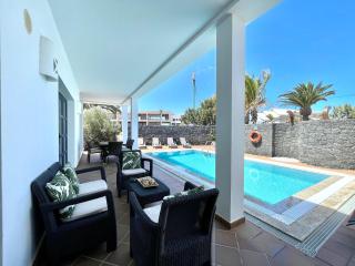 Villa A with private pool, beachfront, AC, Wifi, BBQ in Playa Blanca - Playa Blanca - 6