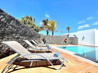 Villa A with private pool, beachfront, AC, Wifi, BBQ in Playa Blanca - Playa Blanca - 7