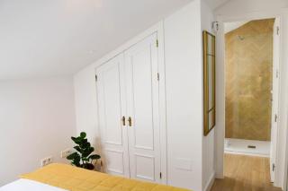 Holidays2Malaga Trinidad renovated 1 bedroom penthouse close to city center - Málaga - 1