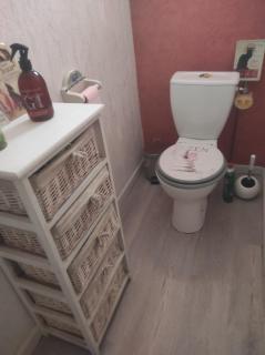 Chambre spatieuse avec grand lit. - Aspet - 6