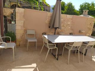 Wild Violet Villa: an old vision of luxury - 2