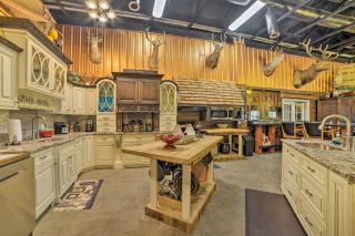 Family Leatherwood Resort Cabin with Fire Pit! - Dover - 9