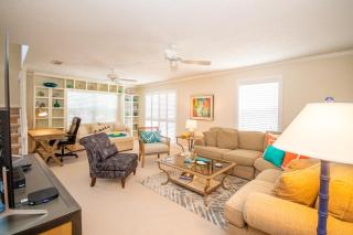Beach Walk - 6250 Holmes #31 - 6