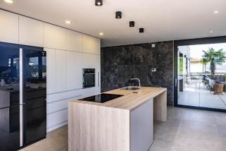 FIRST RESIDENCE Villa Eternity - 3