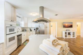 Happy Place - 210 - 55th - 3