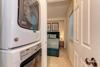 Barefoot Dreams - 201 - 76th E - 6